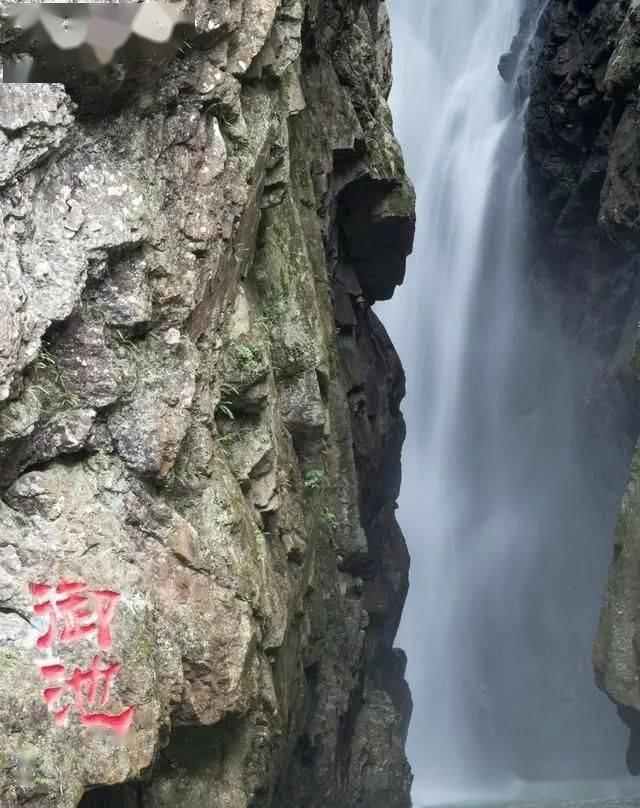 朋友说大过年的叫我开心点怎么回答？